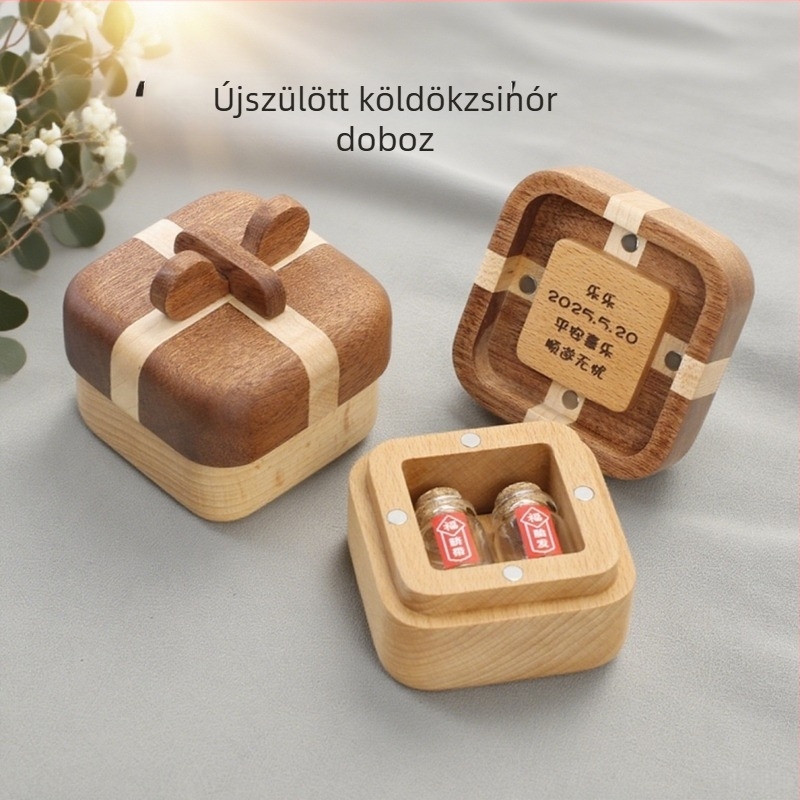 Fából készült babamemóriás doboz köldökzsinór és haj megőrzésére – emlék
