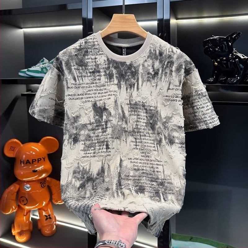 2026 Tie-dye szakadt rövidujjú férfi póló, laza szabás, kerek nyak, betűs nyomtatás, nyári lezser
