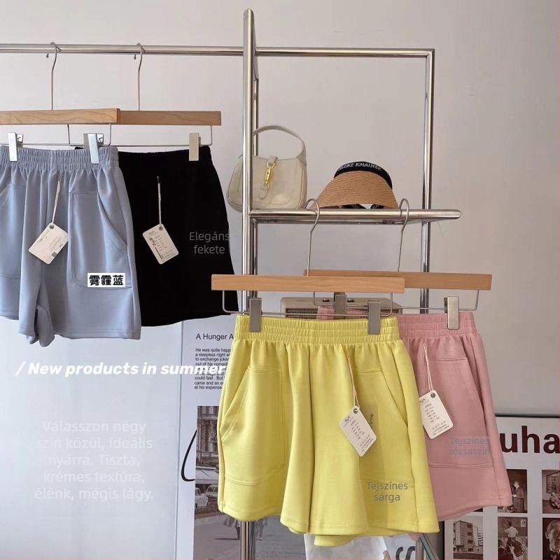 Női krémszínű rövidnadrág laza egyenes szabású, nyári casual