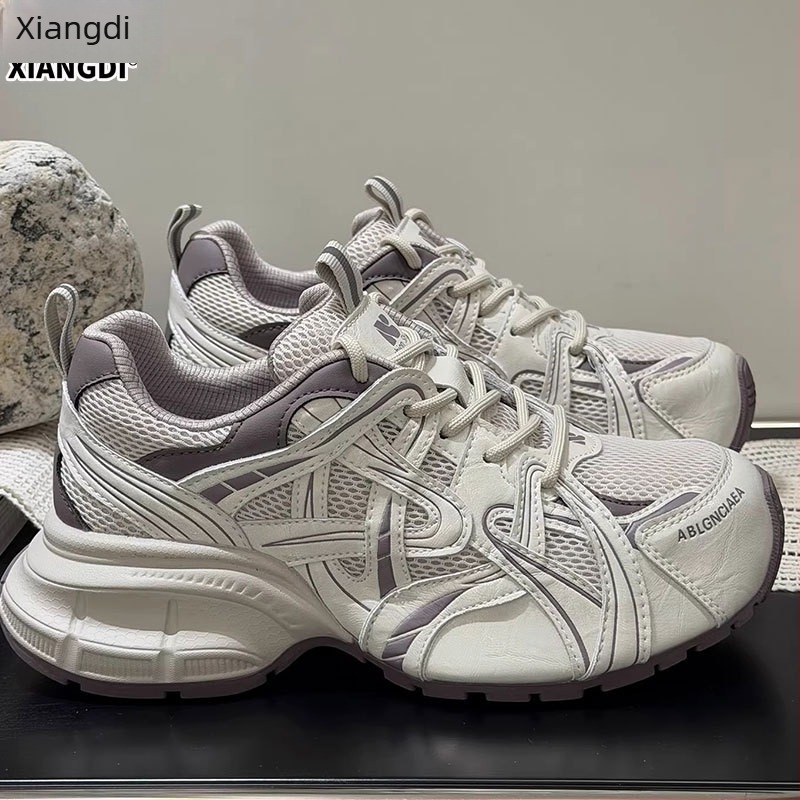 Női valódi bőrből készült dad sneakers, 2026 tavasz, sokoldalú vastag talppal, magasságot növelő, légáteresztő hálós felsőrész, mindennapi sportcipő