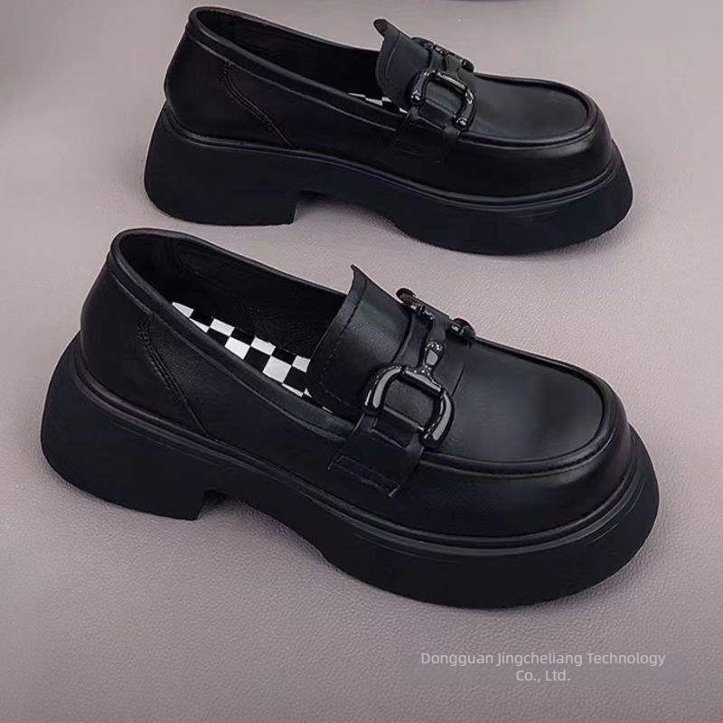 Női loaferok puha bőrből, brit stílus, vastag talp és masszív sarkak, új modell