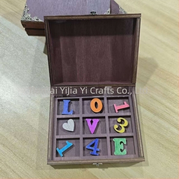Vintage fa ajándékdoboz miniatűr jelenettel a lakásdekorációhoz, kis kézműves fa dísztárgy