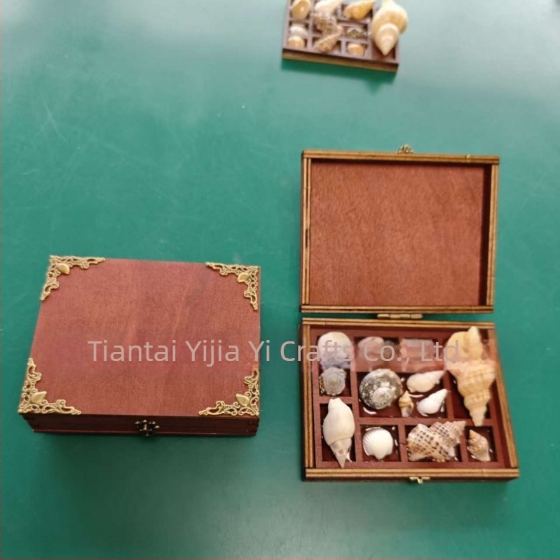 Vintage fa ajándékdoboz miniatűr jelenettel a lakásdekorációhoz, kis kézműves fa dísztárgy