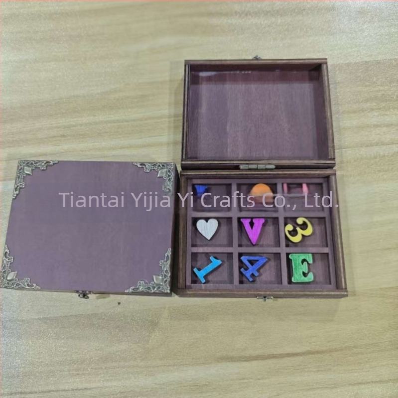 Vintage fa ajándékdoboz miniatűr jelenettel a lakásdekorációhoz, kis kézműves fa dísztárgy