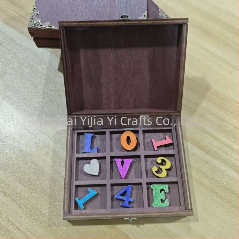 Vintage fa ajándékdoboz miniatűr jelenettel a lakásdekorációhoz, kis kézműves fa dísztárgy