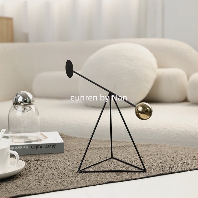 Geometriai formájú fém dekoráció modern minimalista otthonhoz — alkalmas TV-állványra, előszobába és boros szekrényhez