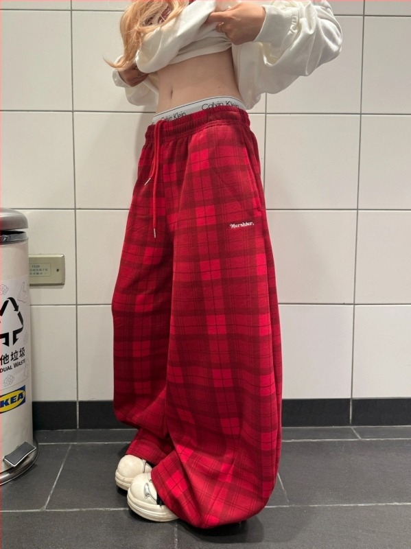 Női retro utcai piros kockás nadrág, őszi laza szabás, karcsúsító sportos stílus, jazz táncra való ívelt szabású nadrág