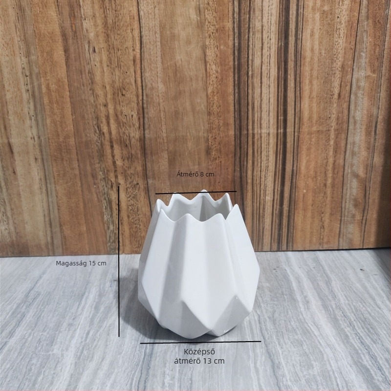 Porcelán váza, minimalist tejeszínfehér befejezéssel, durian ihletésű dizájn, ideális friss, száraz vagy művirágokhoz.