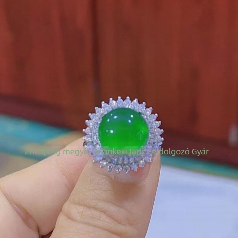 Ezüstbevonatos gyűrű, beágyazott jégfehér chalcedon és zöld achát, nagy cabochon, állítható