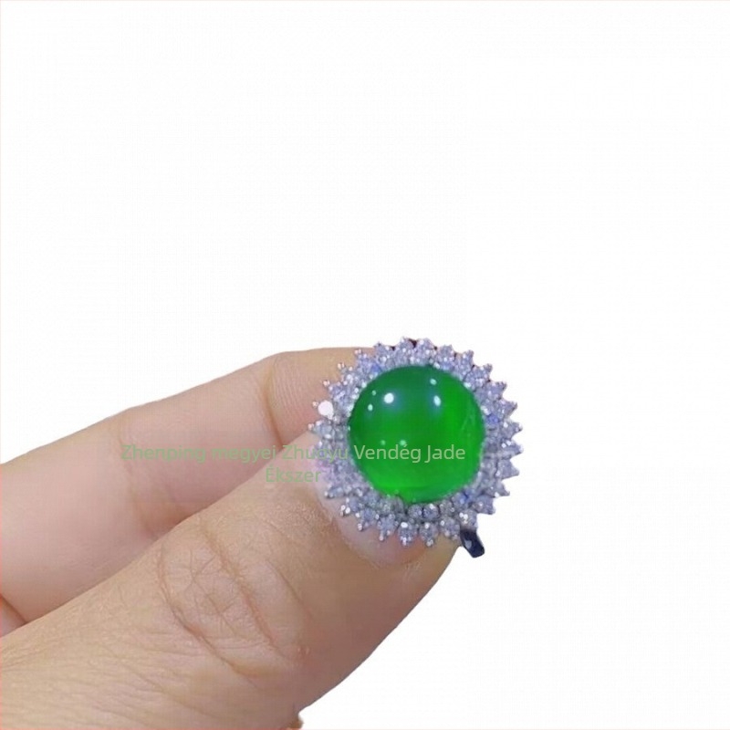 Ezüstbevonatos gyűrű, beágyazott jégfehér chalcedon és zöld achát, nagy cabochon, állítható