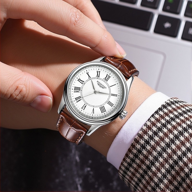 Binli Huan Férfi karóra műbőr szíjjal, vízálló kvarc óra, 41 mm kör alakú számlap, ötvözetes tokozás, divatos