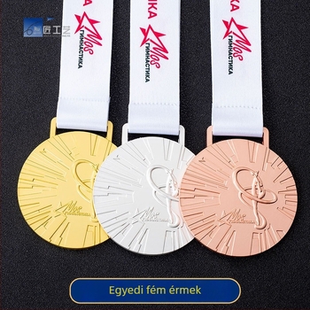 Személyre szabott logóval készült maratoni érme, fém zománc felület, arany ezüst bronz