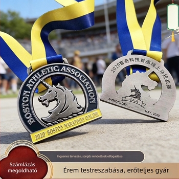 2026-os új modell fém érem iskolai maratont futásához domborított logóval, emlékdíj