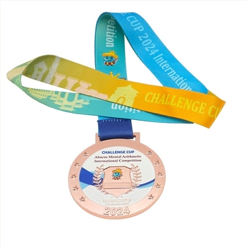 Maratoni érmesítés sporteseményekhez – arany, ezüst és bronz fémérmek