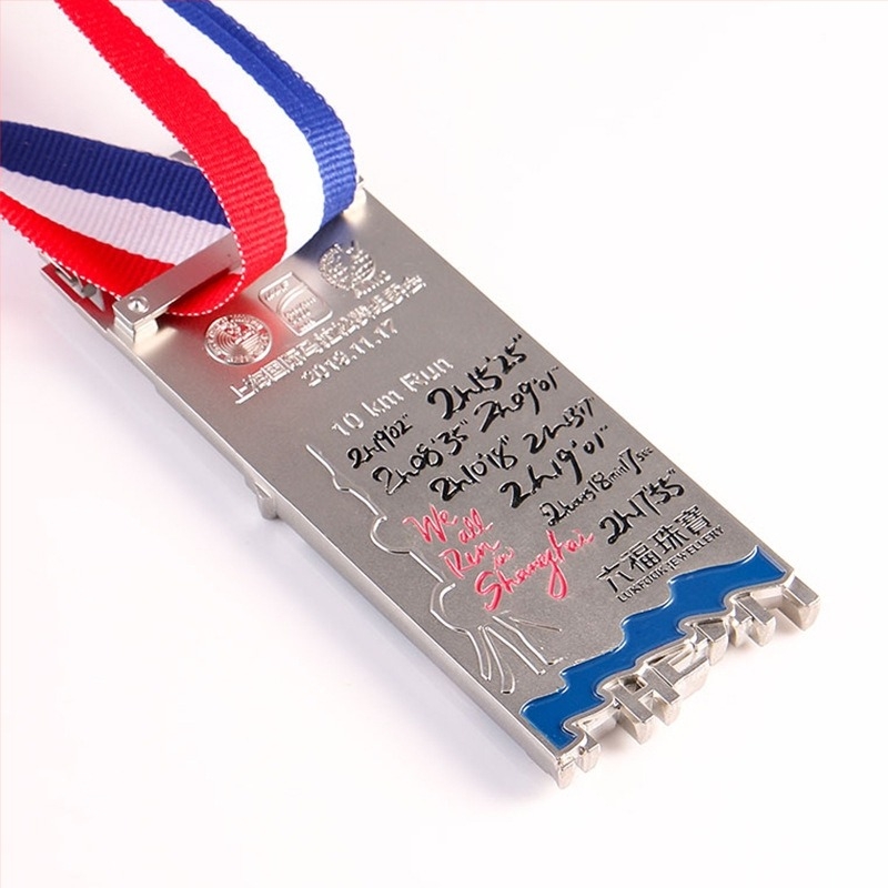 Testreszabható fémmedál városi maratonra – emlékjutalom sportversenyekhez