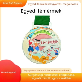 Személyre szabott fémdíjak iskolai sportversenyekre, diákoknak járó medálok és maratoni esemény díjai