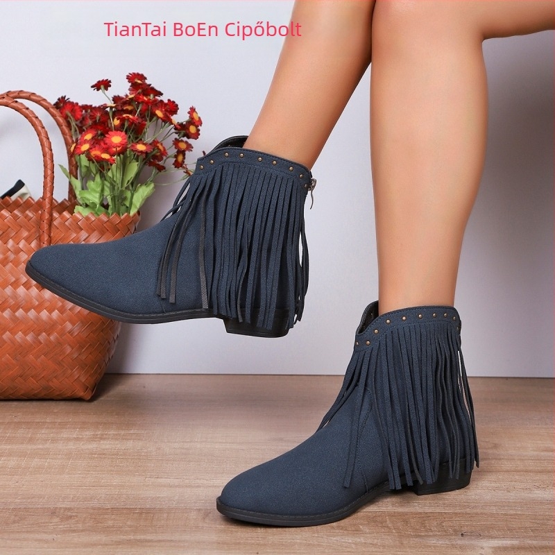 Női velúr slip-on bokacsizma bojtokkal, kerek orr, alacsony sarok, ősz-tél