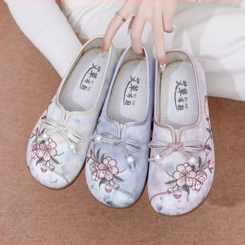 Női vászoncipő hímzett mintával, slip-on, etnikus stílus, lapos talp, kényelmes
