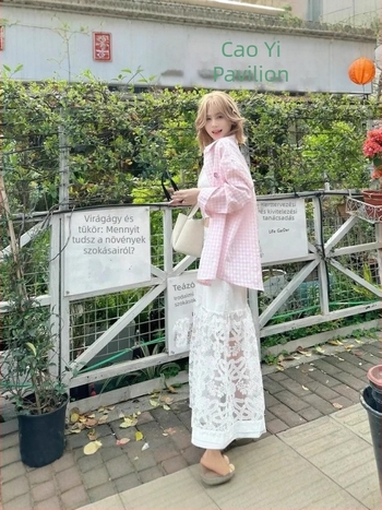 Rózsaszín kockás hosszú ujjú ing-blúz, laza szabású, tavaszi stílusú casual felső