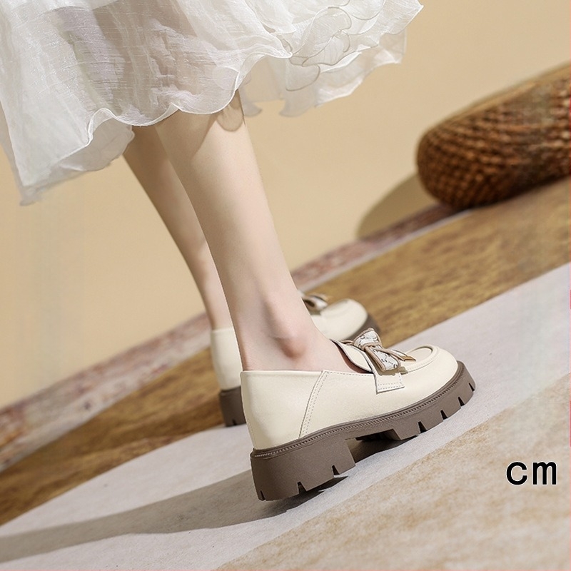 Valódi bőrből készült női loafer, 7 cm-es magasságnövelő slip-on, vastag gumitalp, masni, méret 32