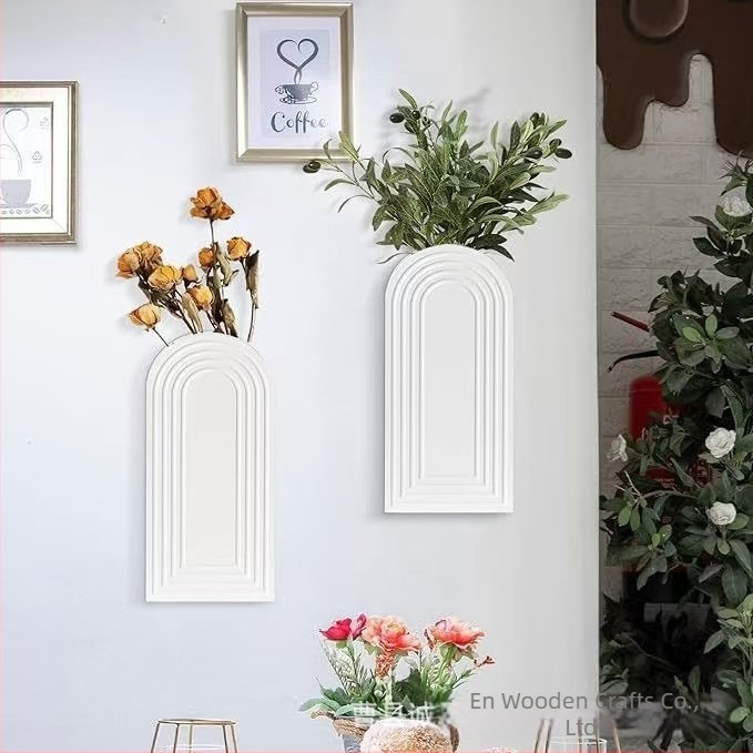 Fából készült falidísz száraz virágokkal, minimalist Boho stílusban