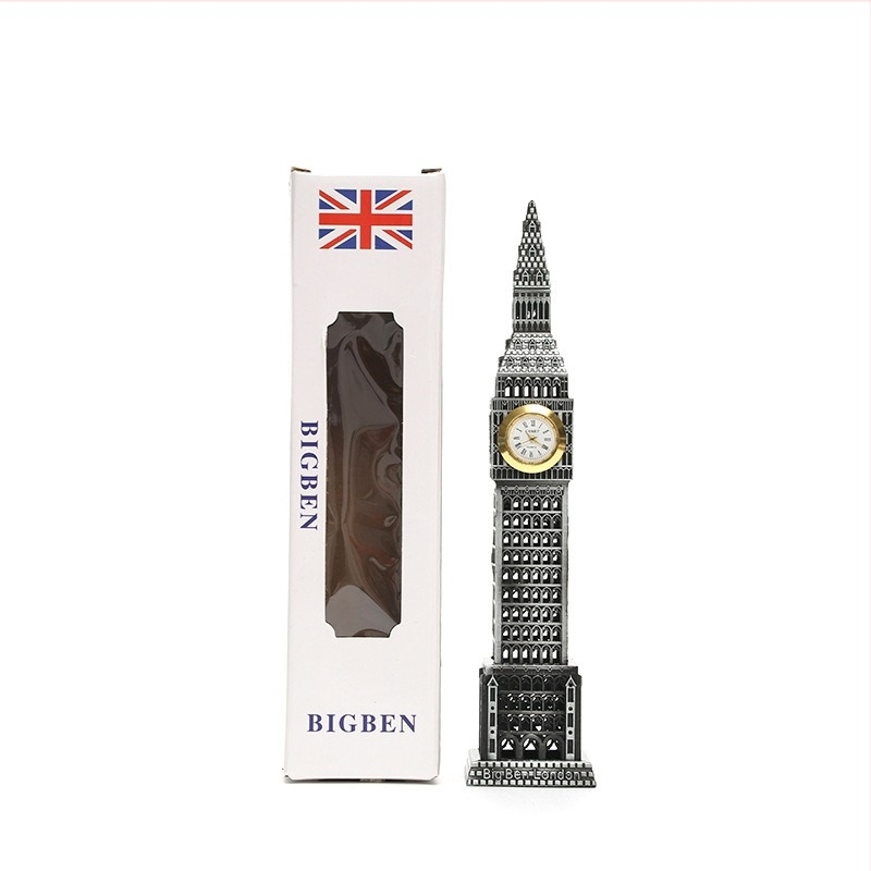Fémmodell a londoni nevezetesség, a Big Ben óratoronyának – szuvenír a nappaliba