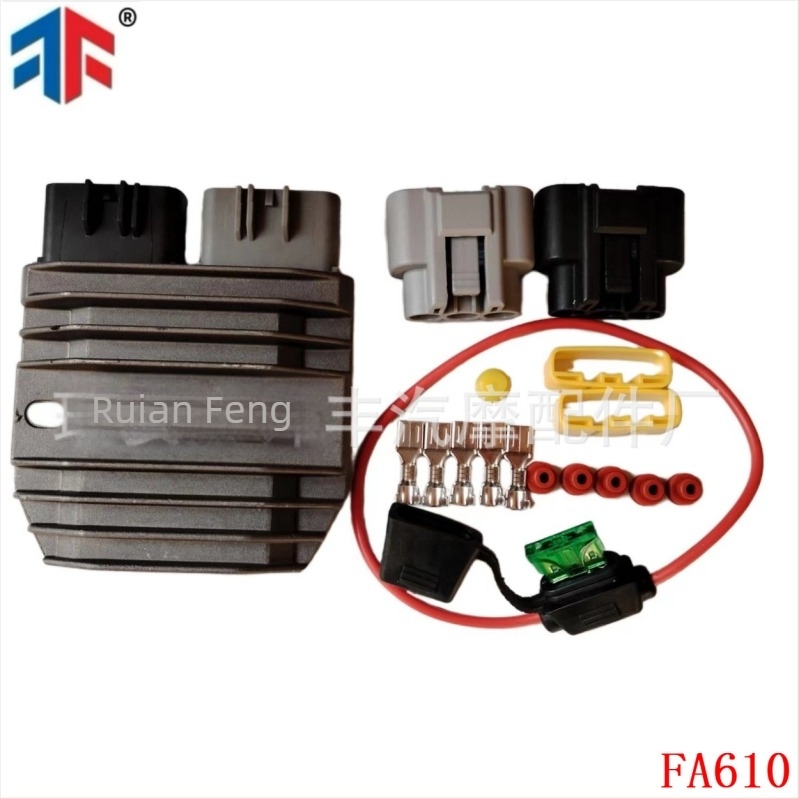 Yamaha feszültségszabályzó és egyenirányító 1D7-81960-00-00 / 1D7-81960-01-00