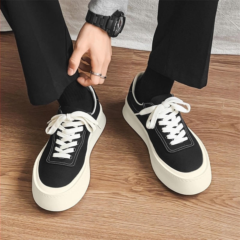 Férfi cipők 2025 — őszies, lélegző vászon sneaker, sokoldalú, vastag talpú