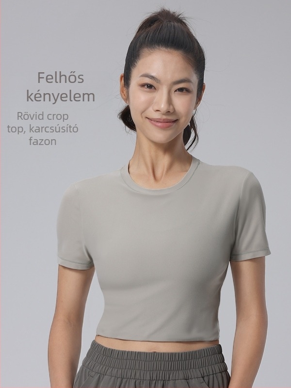 Női rövid ujjú jóga topp, crop, karcsú szabás, kerek nyak, gyorsan száradó, légáteresztő, anyag: nylon 85% / spandex 15%