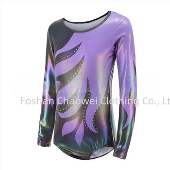 Gyerekeknek szóló hosszú ujjú rhinestone díszítésű gimnasztikai leotard, aranyfóliás kivitel, gyerekeknek tánc- és előadásruha