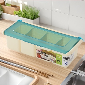 Élelmiszer-minőségű műanyag konyhai fűszeres üveg és négyrekeszes fűszertartó kanállal