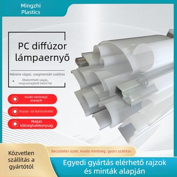 Átlátszó PC diffúzor lámpabúra speciális alakú dekoratív burkolattal és műanyag csővel