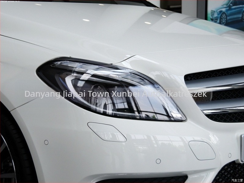 Mercedes-Benz B-Class W246 első fényszóró-lencsevédő, kompatibil 2011–2015