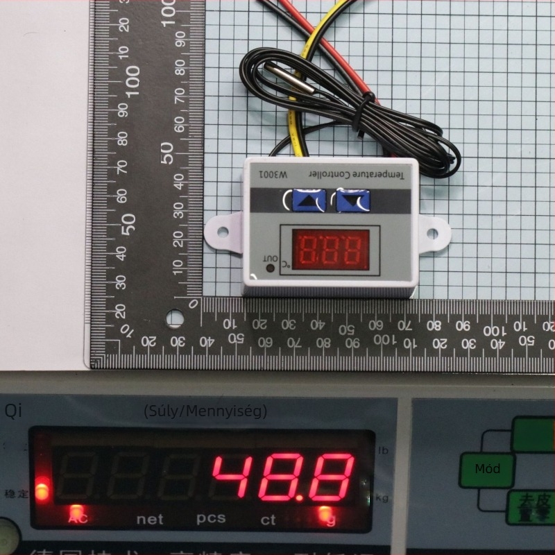 XH-W3001 digitális termosztát, mikroprocesszoros hőmérséklet-vezérlő, hőmérsékletkapcsoló