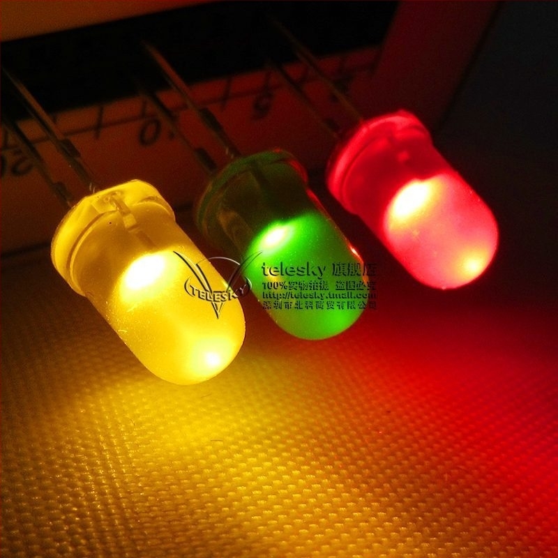 TELESKY 5mm LED-ek piros, zöld és sárga, színenként 50 darab, összesen 150 darab a csomagban