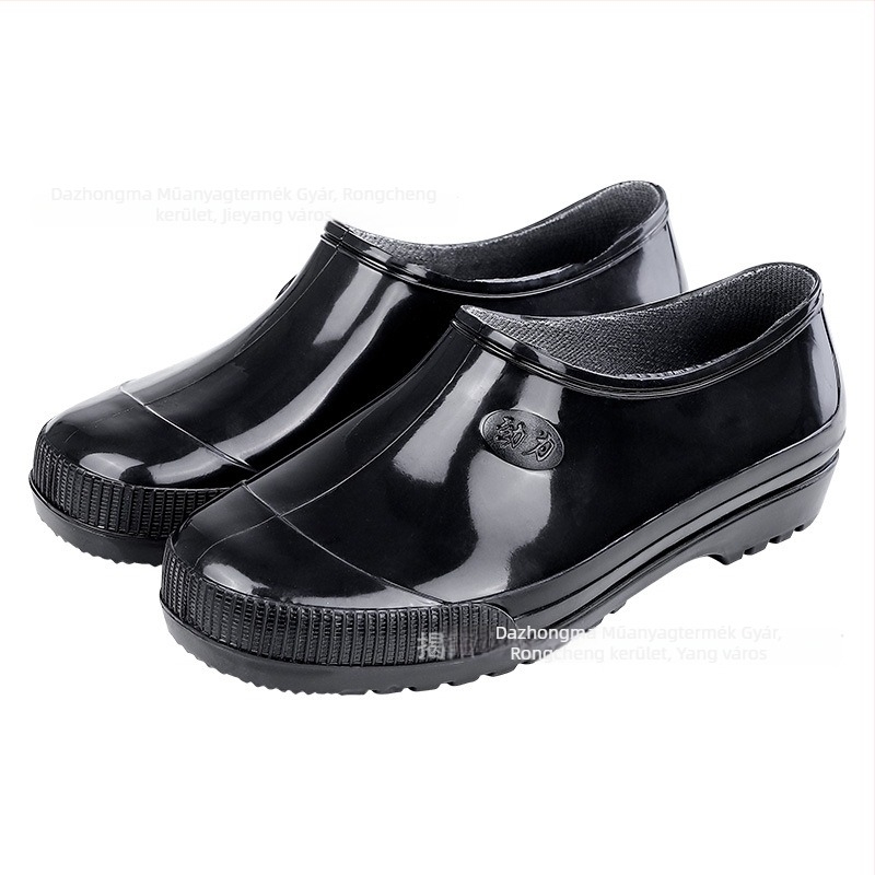 Férfi alacsonyak esőcsizmák, vízállóak, könnyűek, slip-on, csúszásmentes talp, PVC felsőrész