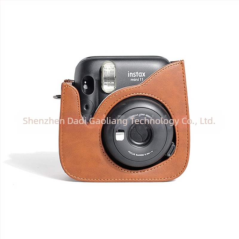 Polaroid Mini 11/12 fényképezőgép tok karcolásálló védelemmel és vállpánt védővel, barna
