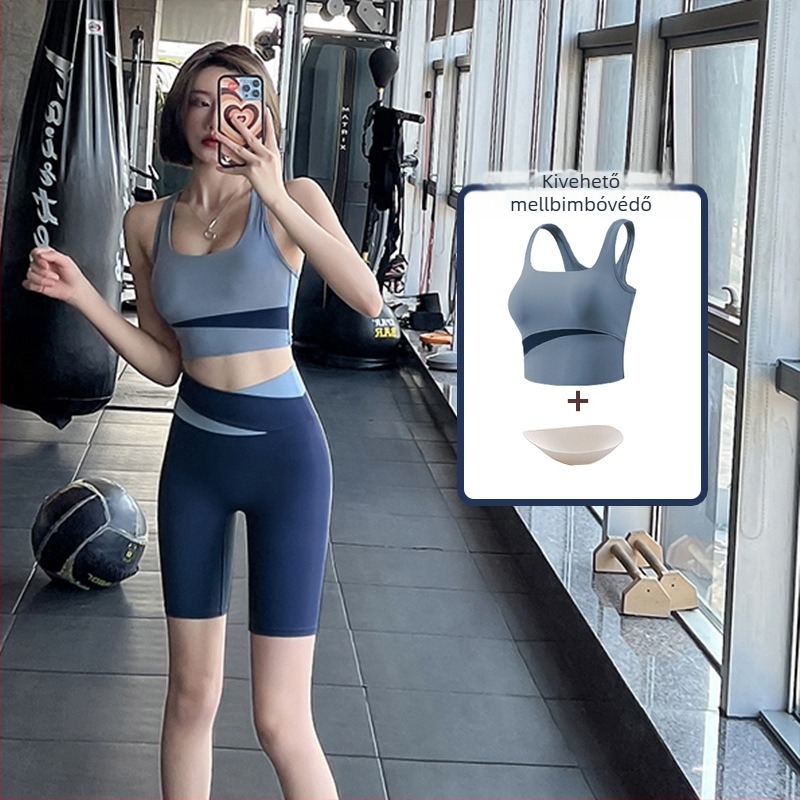 Plusz méretű női magas intenzitású fitnesz és jóga szett, ujjatlan top beépített melltartóval és rövidnadrággal, poliészter-elasztán keverék