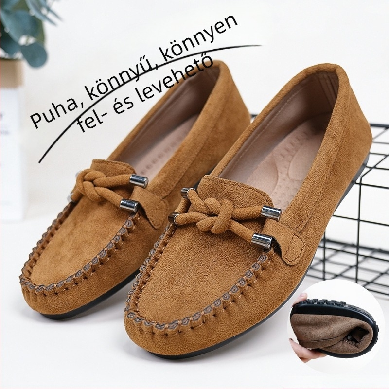 Női slip-on mokaszín fekete velúrból, puha talpú, csúszásmentes, mindennapi visehez