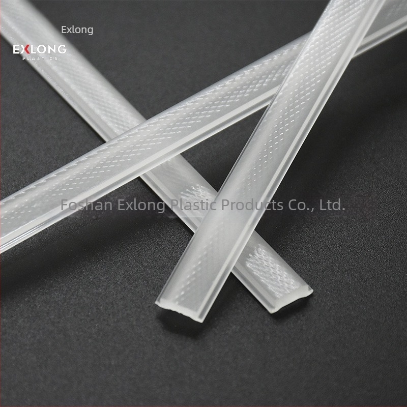 PMMA akril-reliefes mini csík lámpabúra, átlátszó, méretek 12x13, 1,2 mm vastagság