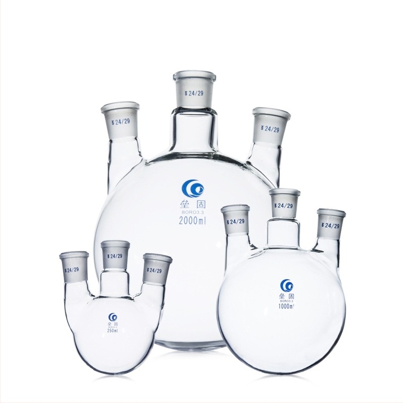 Liegu egyenes háromnyakú üvegből készült reakciós kolba, vastagfalú, kerek alj, laboratóriumi, 500–1000 ml
