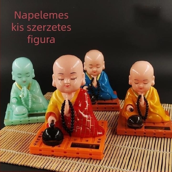 Napelemes bólogató kis szerzetes, fa hal és szerencse macska – autó belső dekoráció, kreatív dizájn