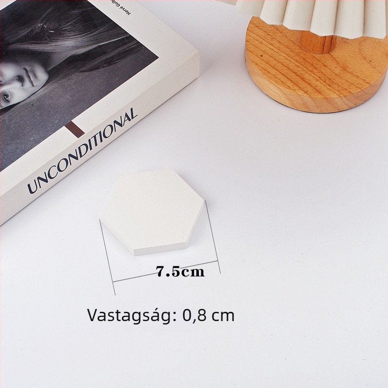Háromdimenziós geometriai fotórekvizit lépcsőzetes dizájnnal sminkfotózásokhoz, háttér: négyzetes, kör és ventillátor formájú elemek