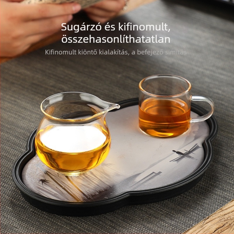 Két részes Kung Fu teáskészlet, kis kapacitású elosztócsészével, átlátszó üveggel készült teás tálcával és öntési kiegészítőkkel