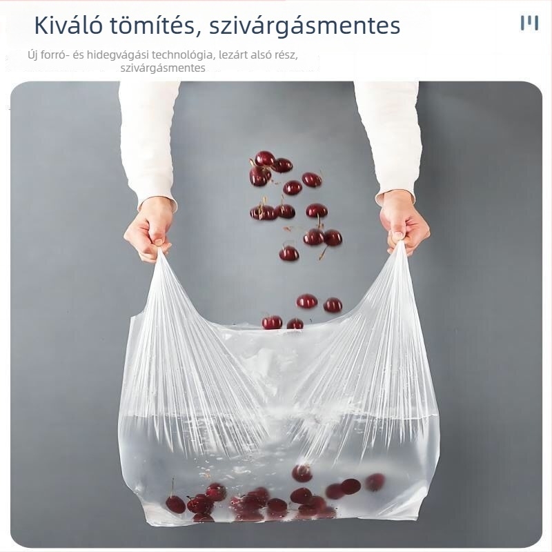 Fehér egyszer használatos átlátszó műanyag zacskók élelmiszer-kiszállításhoz