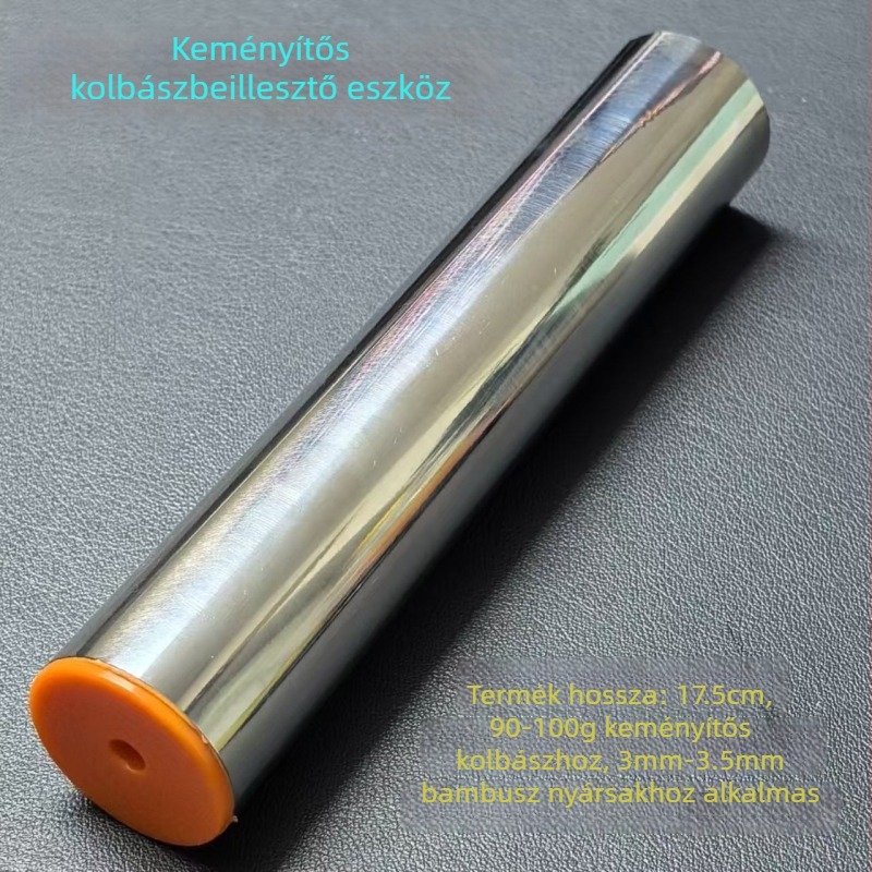 Rozsdamentes acélból készült kolbásznyárs-készülék grillsütéshez – aranybarna ropogós kolbász