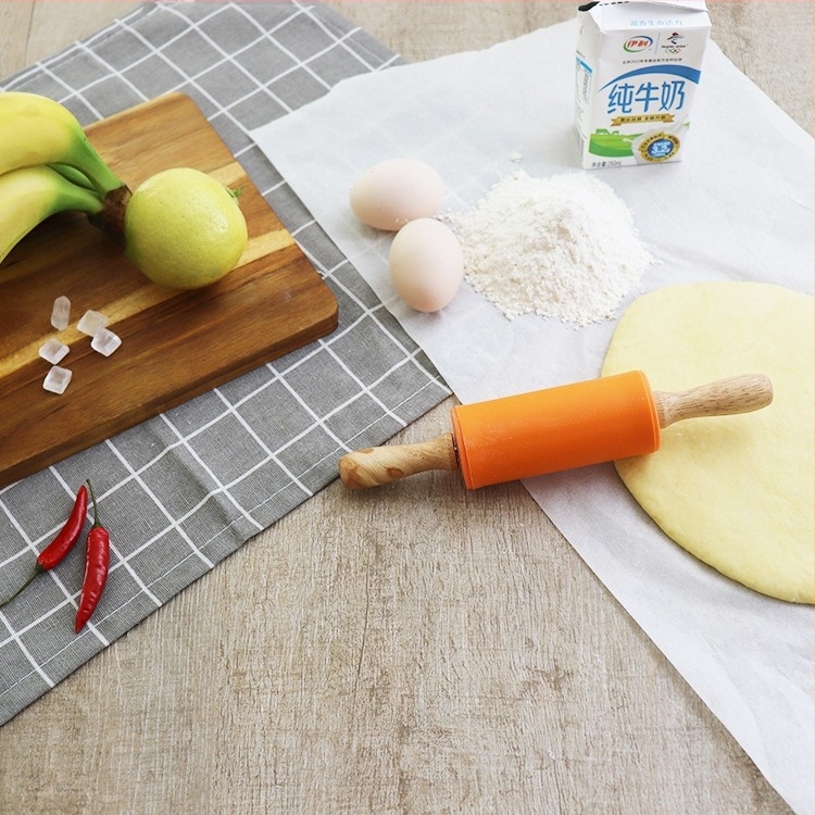 Szilikon nyújtófa, kis tésztahenger dumpling‑lapokhoz, tölgyfa fogantyúval, konyhai eszköz otthoni használatra