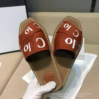 Női CD-hímzésű papucs, dupla talppal, könnyű nyári slip-on papucs