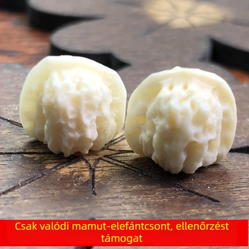 Természetes mamutcsont ékszer diófaragott darabokkal és gyémánt gyöngyökkel, 10 cm hosszú