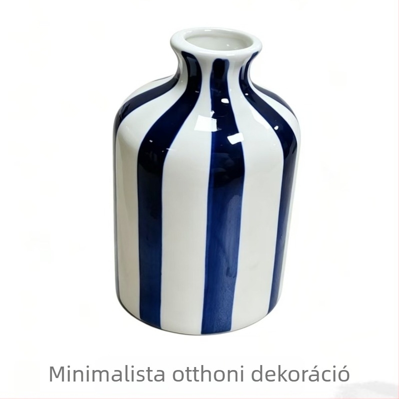 Nordic stílusú kerámiaváz a nappaliba, minimalist design kék árnyalatokkal, dekoratív virágtartó